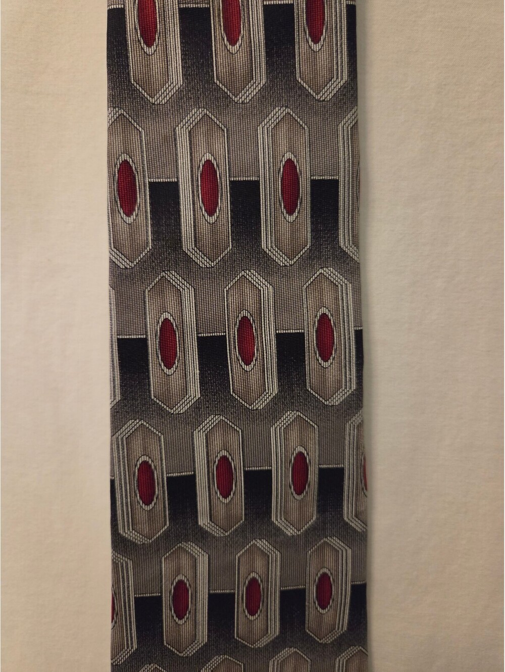 Conte di Milano 100% Silk Men's Tie with Geometric Pattern